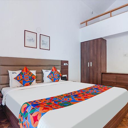 Fabexpress Le Aham Boutique - Auroville Beach - 600M Puducherry Buitenkant foto