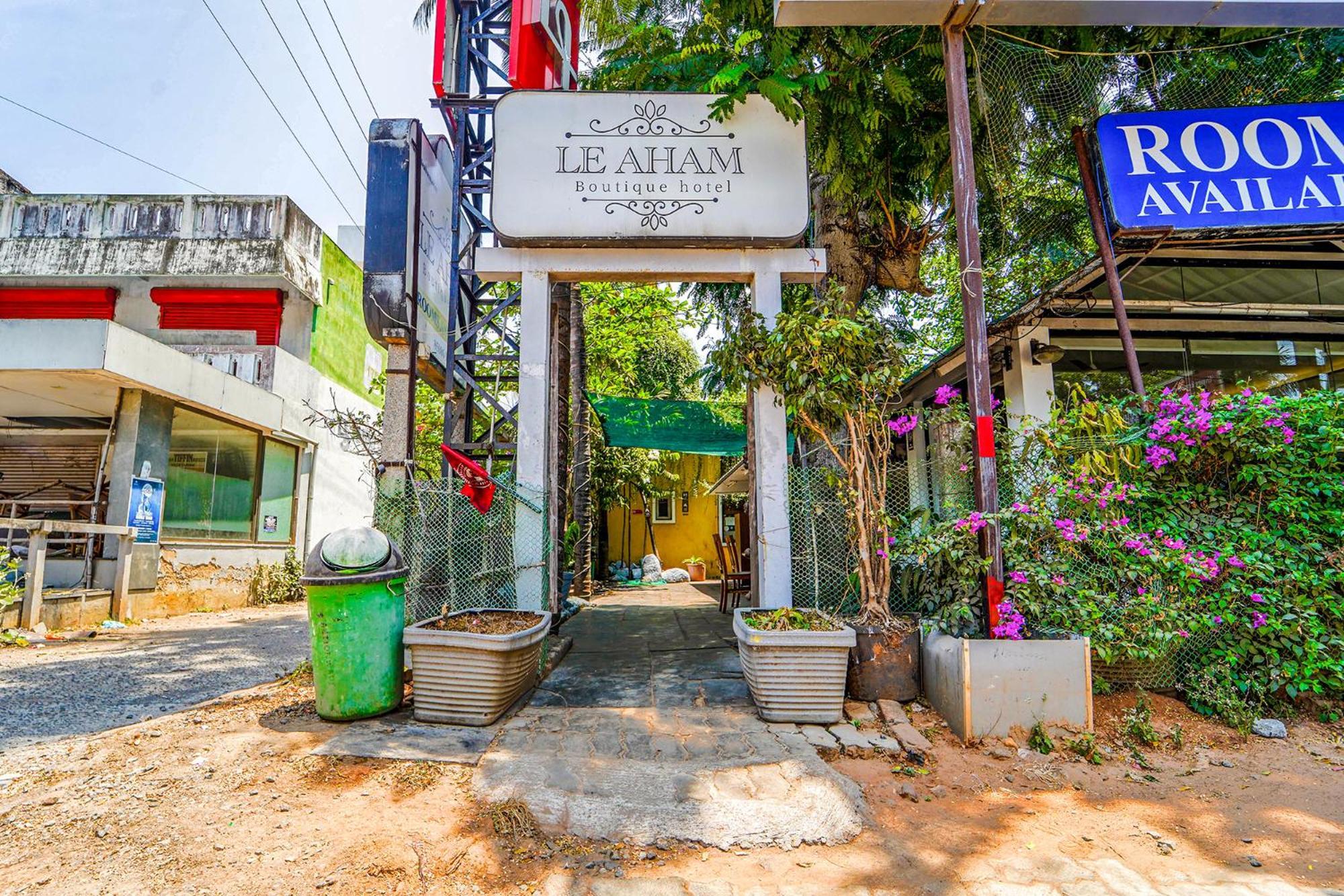 Fabexpress Le Aham Boutique - Auroville Beach - 600M Puducherry Buitenkant foto